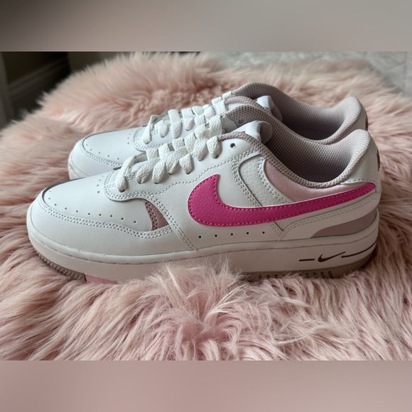 NWOT WOMEN'S NIKE GAMMA FORCE CASUAL SHOES Size 6.5 $ 125 - Picture 11 of 11